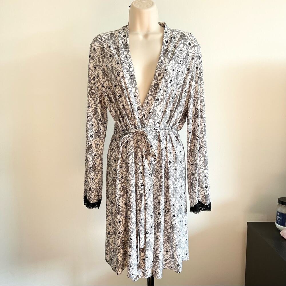 Studio Donatello Robe Size‎ S/M Floral Baroque Pattern White Blue